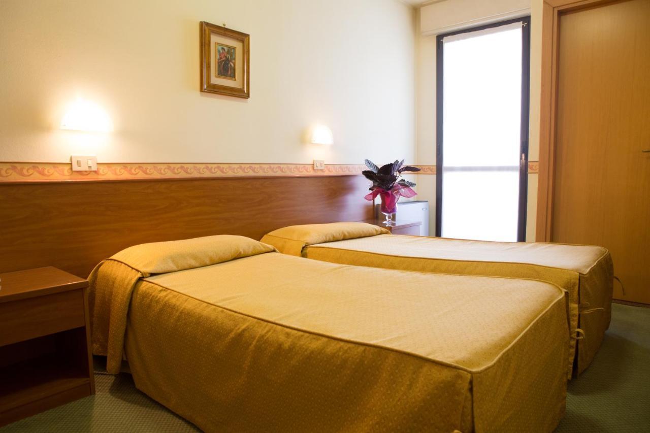Hotel Ai Cjastinars Sant'Antonio  Kültér fotó